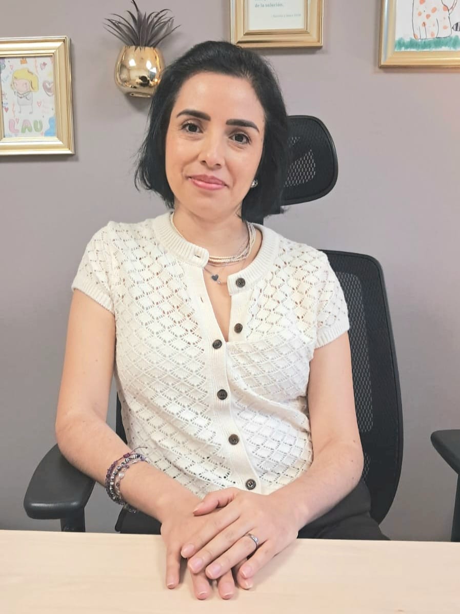 angela mora psicóloga clínica